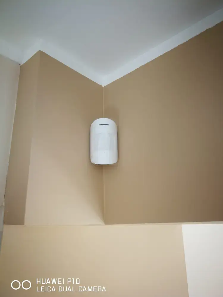 Execuţie montaj sistem antiefracţie (alarmă) AJAX WIRELESS – Targoviste, Jud. Dâmbovița