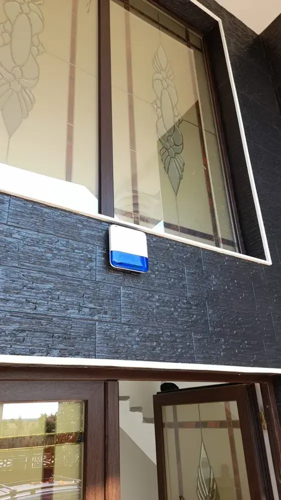 Execuţie montaj sistem antiefracţie (alarmă) HIKVISION WIRELESS – Rascaieti, Dambovita