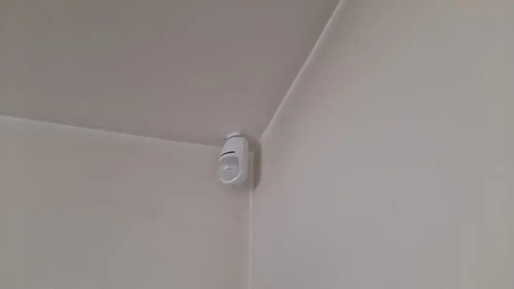 Execuţie montaj sistem antiefracţie (alarmă) WI-FI HIKVISION – Mogosoaia, Ilfov