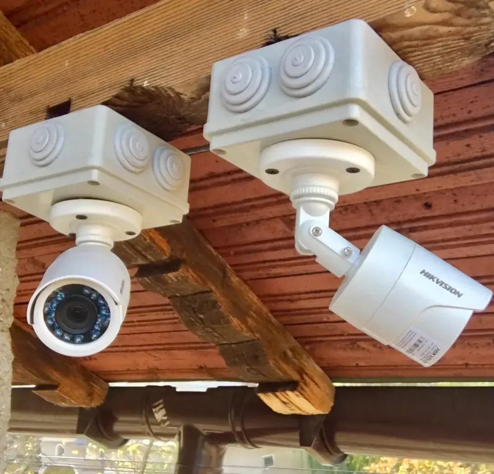 Execuție montaj sistem supraveghere Hikvision – Morteni, Dâmbovița