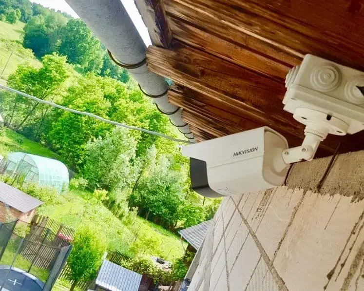 Execuție montaj sistem supraveghere Hikvision – Valea Iașului, Argeș