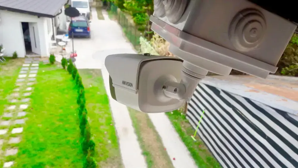 Execuție montaj sistem supraveghere Hikvision – Valea Voievozilor, Dâmbovița