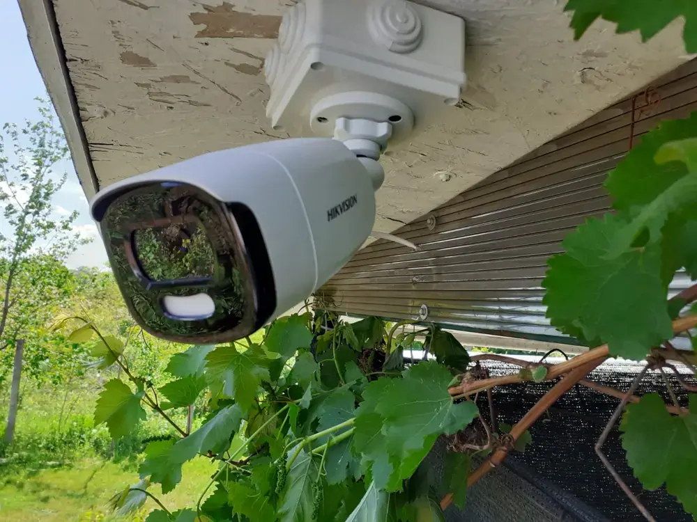 Execuție montaj sistem supraveghere video HIKVISION ColorVu – Peris, Ilfov