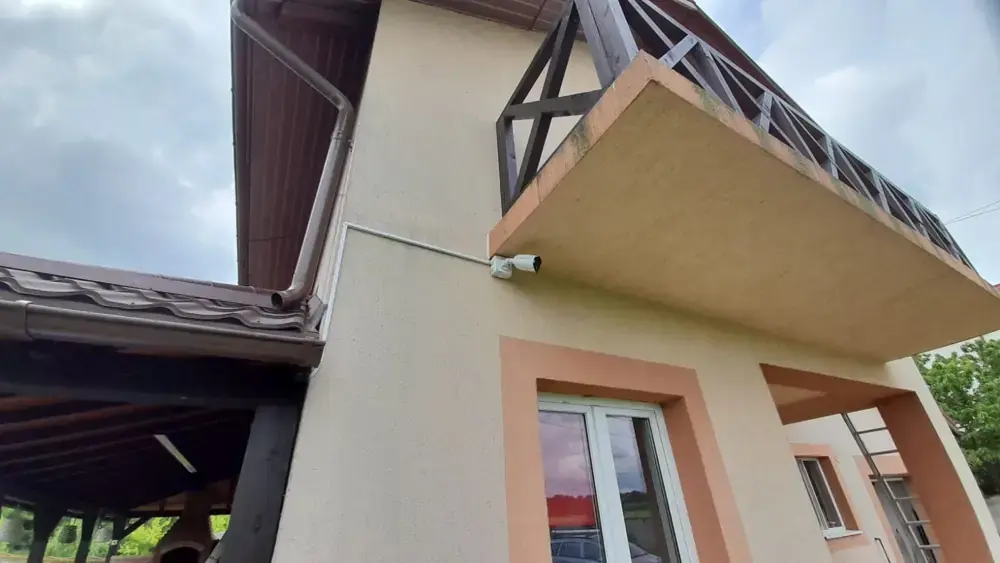 Execuție montaj sistem supraveghere video HIKVISION ColorVu – Tărtășești, Dâmbovița