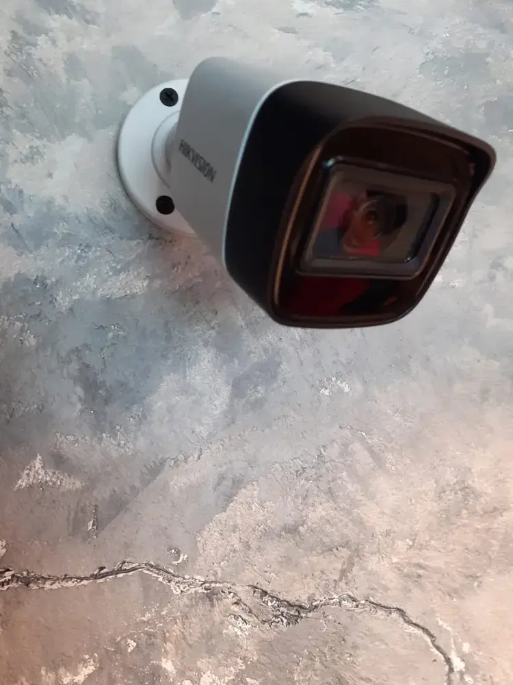 Execuție montaj sistem supraveghere video HIKVISION FullHD – Bucuresti