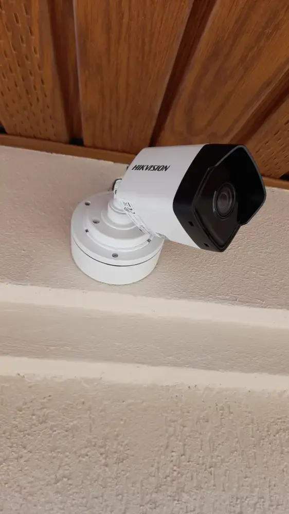 Execuție montaj sistem supraveghere video HIKVISION FullHD – Targoviste, Dambovita