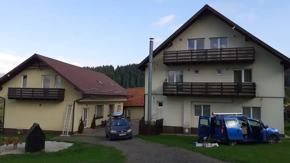 Execuție montaj sistem supraveghere video HIKVISION IP – Fundata,Brasov
