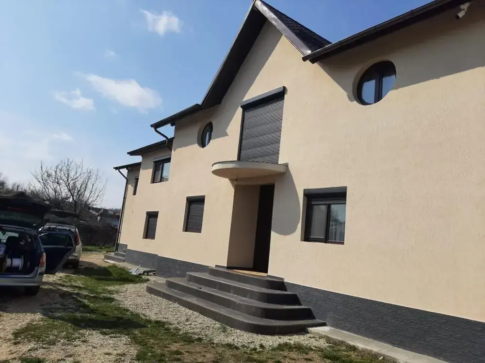Execuție montaj sistem supraveghere video Hikvision – Lucieni, Dâmbovița